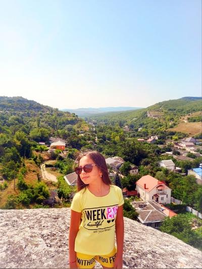 Зарина Меметова