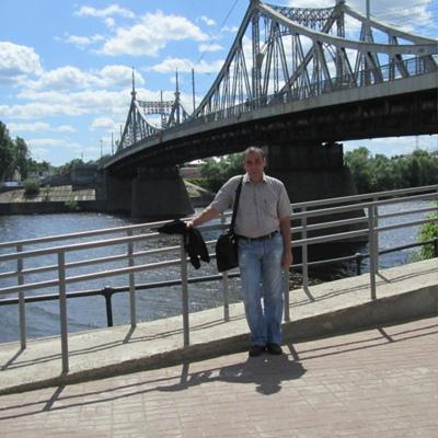Евгений Исаев