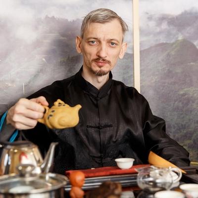 Денис Колотов
